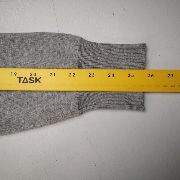 Gap Men's Size Medium Grey Hoodie with Drawstring Hood & Kangaroo Pocket - Picture 6 of 8